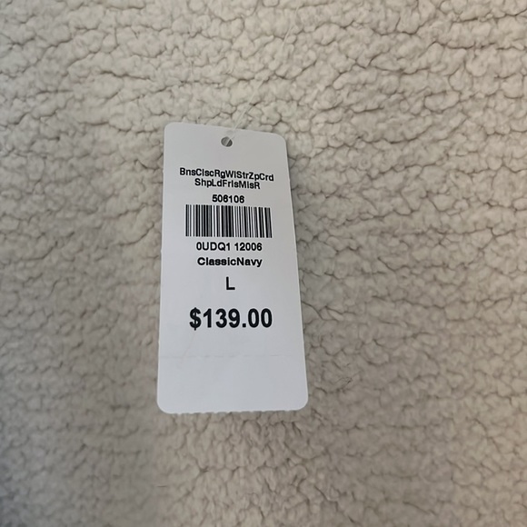 L.L BEAN COAT - Picture 6 of 8